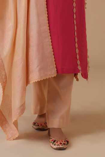 Buy_LAHARIO_Pink Cotton Embroidery, Tassels, Lace Chandni Placemen Kurta Set _Online_at_Aza_Fashions