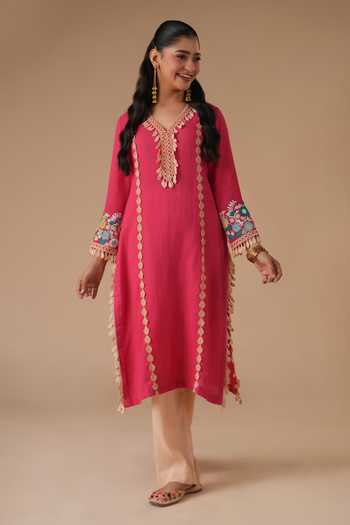 Shop_LAHARIO_Pink Cotton Embroidery, Tassels, Lace Chandni Placemen Kurta Set _Online_at_Aza_Fashions