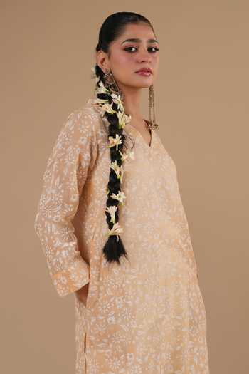 LAHARIO_Peach Linen V-neck Kesar Printed Kurta Set _Online_at_Aza_Fashions
