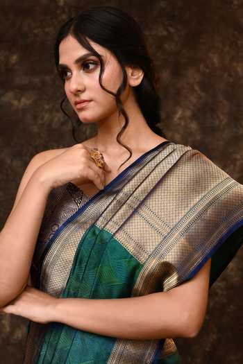 Vishwa By Pinki Sinha_Green Silk Zari Abstract Woven Saree With Running Blouse _at_Aza_Fashions