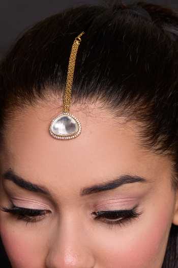 Shop_Amreli Jaipur_Gold Plated Stones Polki Work Maangtikka _at_Aza_Fashions