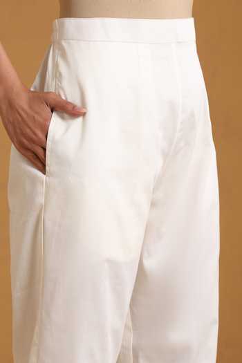 Buy_Wazir C_Off White Cotton Embroidery V-neck, Yes Kashmiri Aari Kurta And Pant Set 