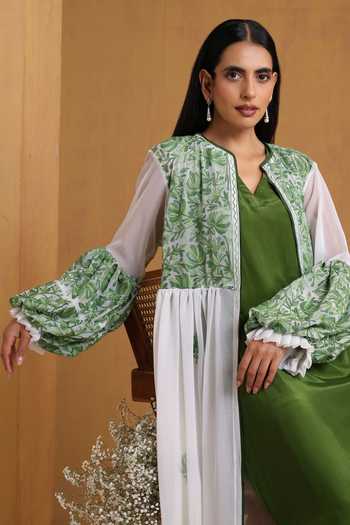 Wazir C_Green Georgette, Crepe Embroidery V-neck, Open Kashmiri Aari Abaya With Dress _Online_at_Aza_Fashions