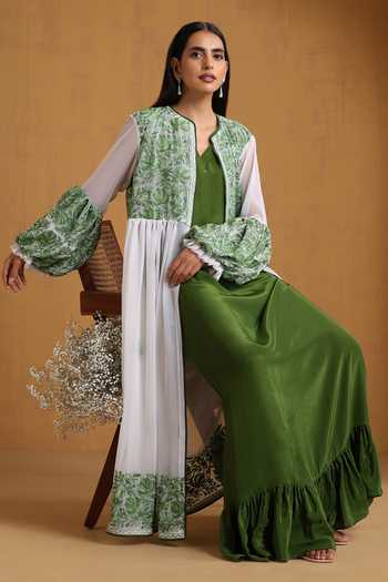 Shop_Wazir C_Green Georgette, Crepe Embroidery V-neck, Open Kashmiri Aari Abaya With Dress 
