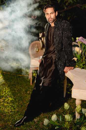 Buy_Itrh_Black Silk, Crepe Crystals Phantom Edge Embroidered Jacket And Kurta Set _at_Aza_Fashions