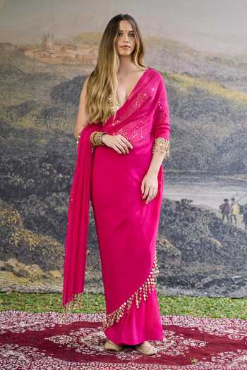 Buy_Itrh_Fuchsia Georgette Mirrors Plunge Neck Aarika Saree Set _at_Aza_Fashions