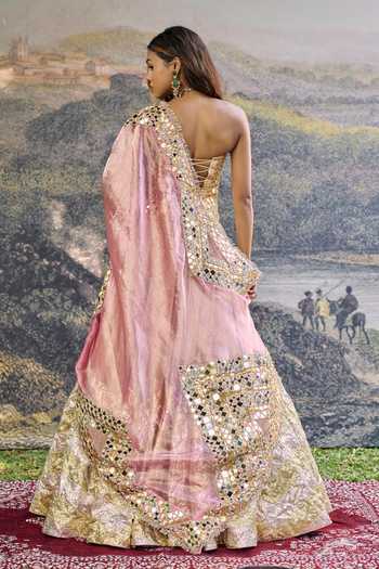 Shop_Itrh_Gold Tissue Mirrors, Zari Sweetheart Neck Sunehri Roshan Lehenga Set _at_Aza_Fashions