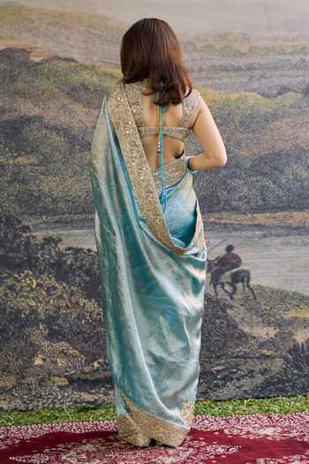 Shop_Itrh_Turquoise Tissue Embroidery, Zari Sweetheart Neck Shobhana Saree Set _at_Aza_Fashions