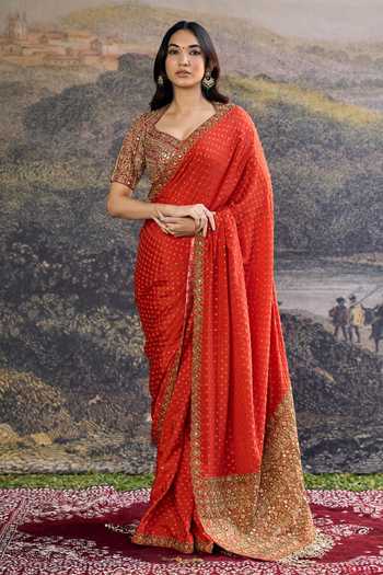 Buy_Itrh_Gold Crepe Zari Surahi Rang Handloom Saree Set _at_Aza_Fashions