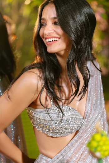 Itrh_Gold Net Crystals Sweetheart Neck Celestial Stride Pre-draped Saree Set _Online_at_Aza_Fashions