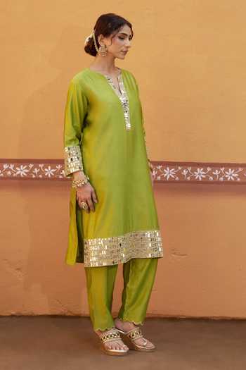 Buy_Thetaa_Green Chanderi Silk, Cotton Embroidery, Zari, Mirrors Split Hand Kurta Set _Online_at_Aza_Fashions