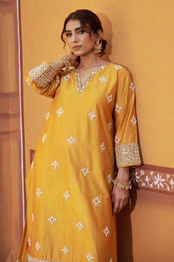 Buy_Thetaa_Yellow Cotton, Chanderi Silk Embroidery, Mirrors, Cut Work Hand Kurta Set 