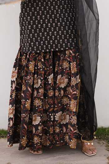 Buy_Gulabo Jaipur_Black Cotton, Cambric Square Neck Samira Printed Kurta Sharara Set _Online_at_Aza_Fashions