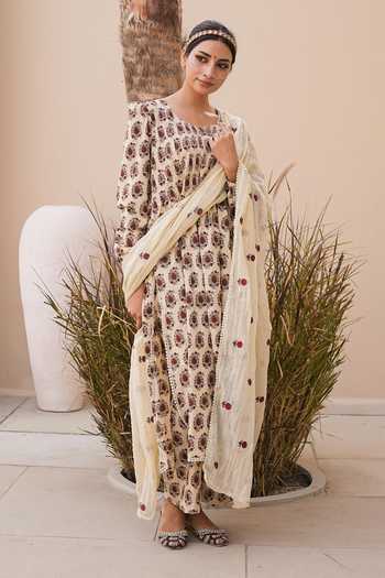 Gulabo Jaipur_Off White Cotton, Cambric Embroidery Round Neck Rida Printed Kurta Set _Online_at_Aza_Fashions