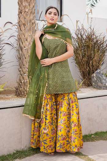 Buy_Gulabo Jaipur_Green Cotton, Cambric Tassels, Pom-poms Scoop Neck Samira Printed Kurta Set _Online_at_Aza_Fashions