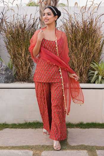 Buy_Gulabo Jaipur_Red Cotton, Cambric Tassels Square Neck Gulrukh Printed Kurta Set _Online_at_Aza_Fashions