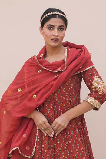 Shop_Gulabo Jaipur_Red Cotton, Cambric Zari Round Neck Ira Floral Motif Anarkali Set _Online_at_Aza_Fashions