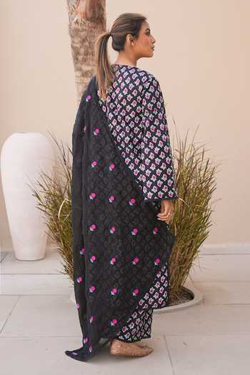 Shop_Gulabo Jaipur_Black Cotton, Cambric Round Neck Afsana Printed Straight Kurta Set _at_Aza_Fashions