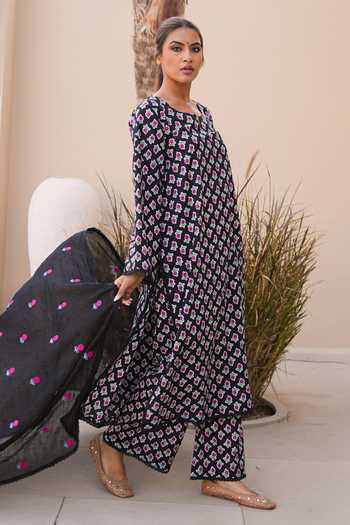 Buy_Gulabo Jaipur_Black Cotton, Cambric Round Neck Afsana Printed Straight Kurta Set _Online_at_Aza_Fashions