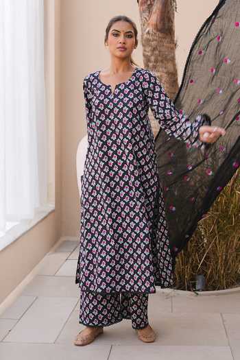 Shop_Gulabo Jaipur_Black Cotton, Cambric Round Neck Afsana Printed Straight Kurta Set _Online_at_Aza_Fashions