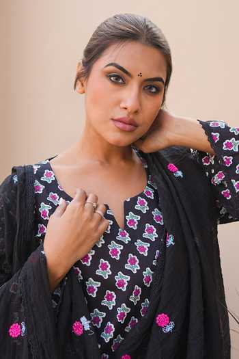 Buy_Gulabo Jaipur_Black Cotton, Cambric Round Neck Afsana Printed Straight Kurta Set 
