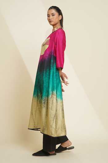 Taika By Poonam Bhagat_Pink Silk Embroidery Round Neck Printed Blended Kurta And Pant Set _Online_at_Aza_Fashions