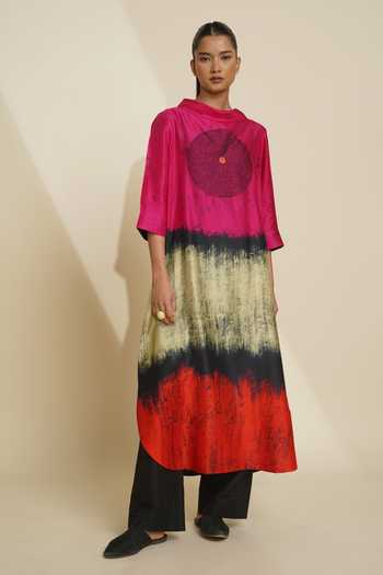 Buy_Taika By Poonam Bhagat_Pink Silk Embroidery Shawl Neck Printed Blended Kurta And Pant Set _at_Aza_Fashions