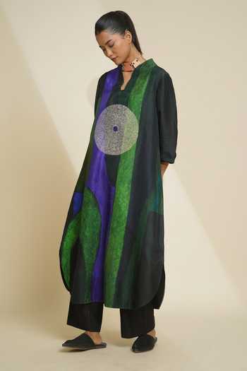 Shop_Taika By Poonam Bhagat_Green Silk Embroidery Split V-neck Printed Blended Kurta And Pant Set _Online_at_Aza_Fashions