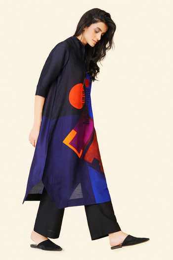 Buy_Taika By Poonam Bhagat_Blue Silk Embroidery Mandarin Collar, Yes Hand Printed Kurta 