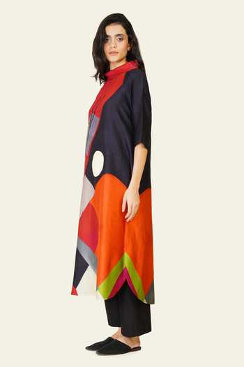 Taika By Poonam Bhagat_Multi Color Silk Embroidery Mandarin Collar, Yes Hand And Printed Kurta _Online_at_Aza_Fashions