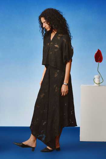 Shop_Echostudio_Black Viscose Split V-neck Lace Cutwork Top And Skirt Set 