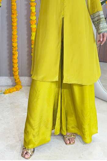 Surkh Syahi_Yellow Crepe Sequins Mandarin Collar Contrast Yoke Straight Kurta And Palazzo Set _Online_at_Aza_Fashions