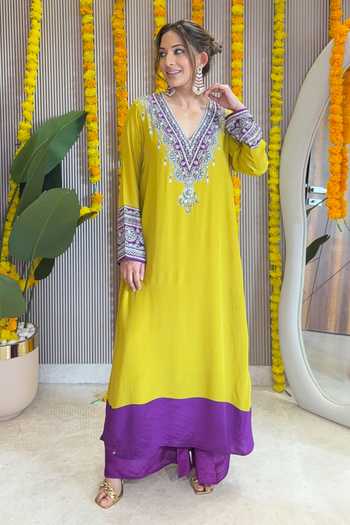 Surkh Syahi_Yellow Crepe Mirrors V-neck Contrast Yoke Kurta And Pant Set _at_Aza_Fashions