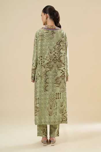 Anamika Khanna_Green Sequins, Zari Round Neck Butti Print Straight Kurta Pant Set _Online_at_Aza_Fashions