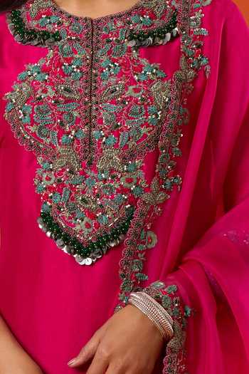 Shop_Prisho_Fuchsia Sequins, Beads, Stones Round Neck, Yes Embroidered Kurta Set 
