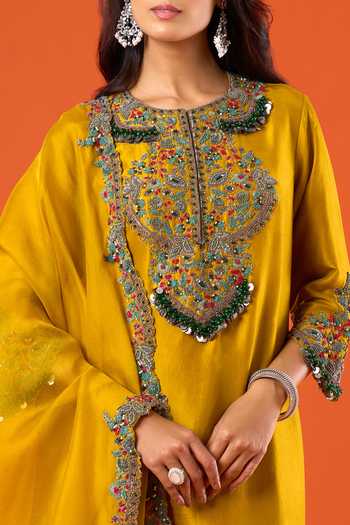 Buy_Prisho_Yellow Embroidery Round Neck Kurta Pant Set _Online_at_Aza_Fashions