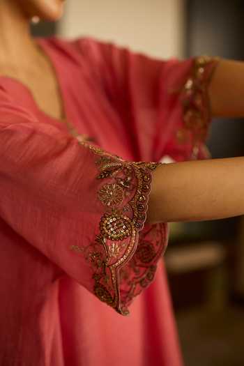 Buy_Sarang Kaur_Pink Chanderi Silk Embroidery, Zari V-neck Sabr Hand Border Kaftan _Online_at_Aza_Fashions