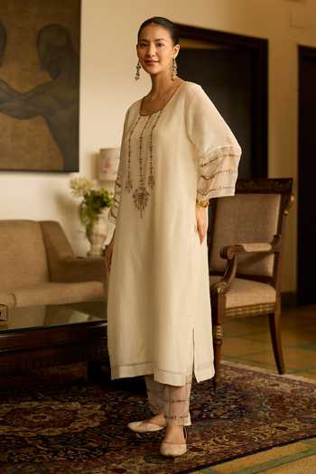 Sarang Kaur_White Silk, Tissue, Organza Embroidery Round Neck Phulwari Kurta Set 