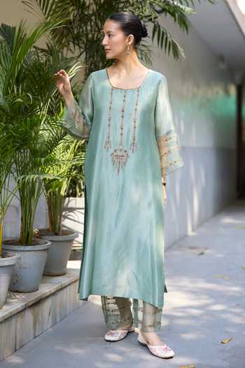 Sarang Kaur_Blue Tissue, Silk, Organza Embroidery Phulwari Hand Kurta Set _at_Aza_Fashions