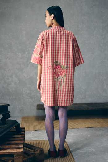 Shop_Paulmi And Harsh_Pink Poplin Mandarin Collar Sakina Gingham Checkered Dress _at_Aza_Fashions