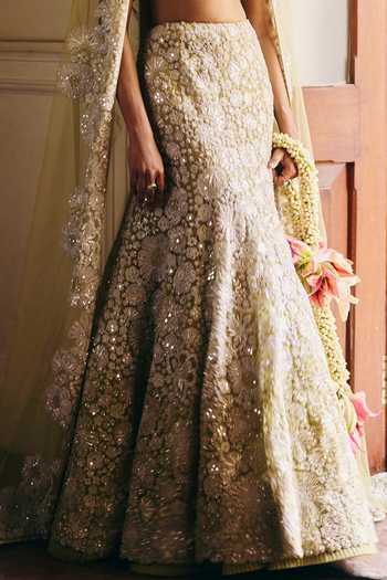 Mishru_Green Tulle Embroidery, Zari V-neck Imani Lehenga Set _Online_at_Aza_Fashions