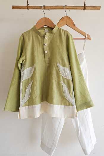 The Right Cut_White Chanderi Applique Meadow Path Kurta Set _Online