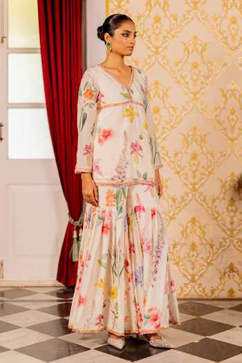 Buy_17:17 By Simmi Saboo_Pink Silk, Cotton V-neck Printed Kurta And Sharara Set _at_Aza_Fashions