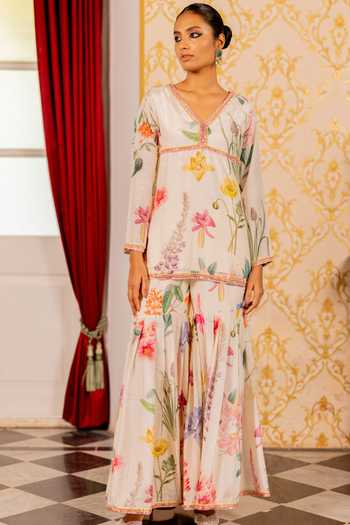 Shop_17:17 By Simmi Saboo_Pink Silk, Cotton V-neck Printed Kurta And Sharara Set _at_Aza_Fashions