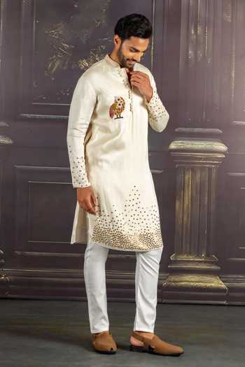 Shop_Heartistry by Anky_Off White Silk Embroidery, Zari Ivory Serenity Banarasi Kurta _at_Aza_Fashions
