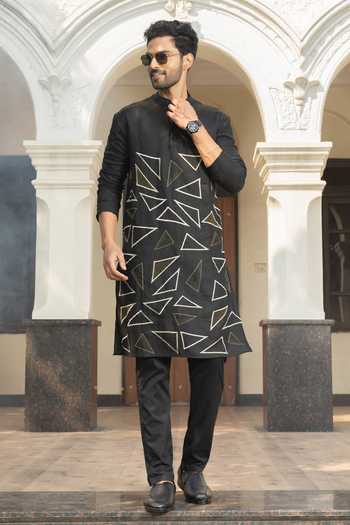 Heartistry by Anky_Black Linen Zari Midnight Hand Embroidered Kurta _Online_at_Aza_Fashions