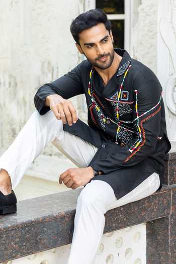 Shop_Heartistry by Anky_Black Linen Embroidery Onyx Hand Kurta _Online_at_Aza_Fashions