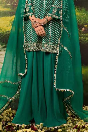Priyaa_Green Silk, Organza, Georgette Embroidery, Zari Round Neck Aisha Kurta Set _Online_at_Aza_Fashions