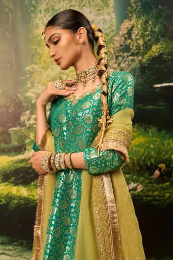 Shop_Priyaa_Green Silk, Organza, Brocade Zari Scoop Neck Zoya Kurta Set _Online_at_Aza_Fashions