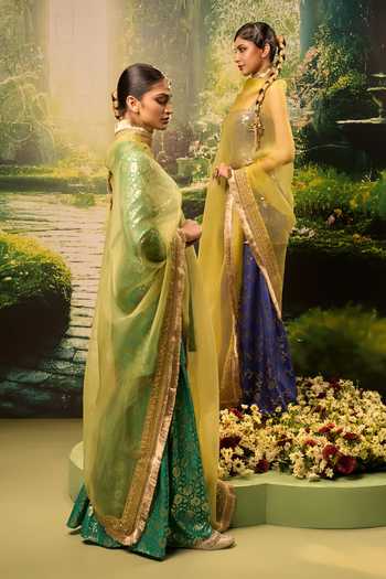 Priyaa_Green Silk, Organza, Brocade Zari Scoop Neck Zoya Kurta Set _at_Aza_Fashions